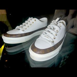 Original Louis Vuitton Sneakers for sale Size 38